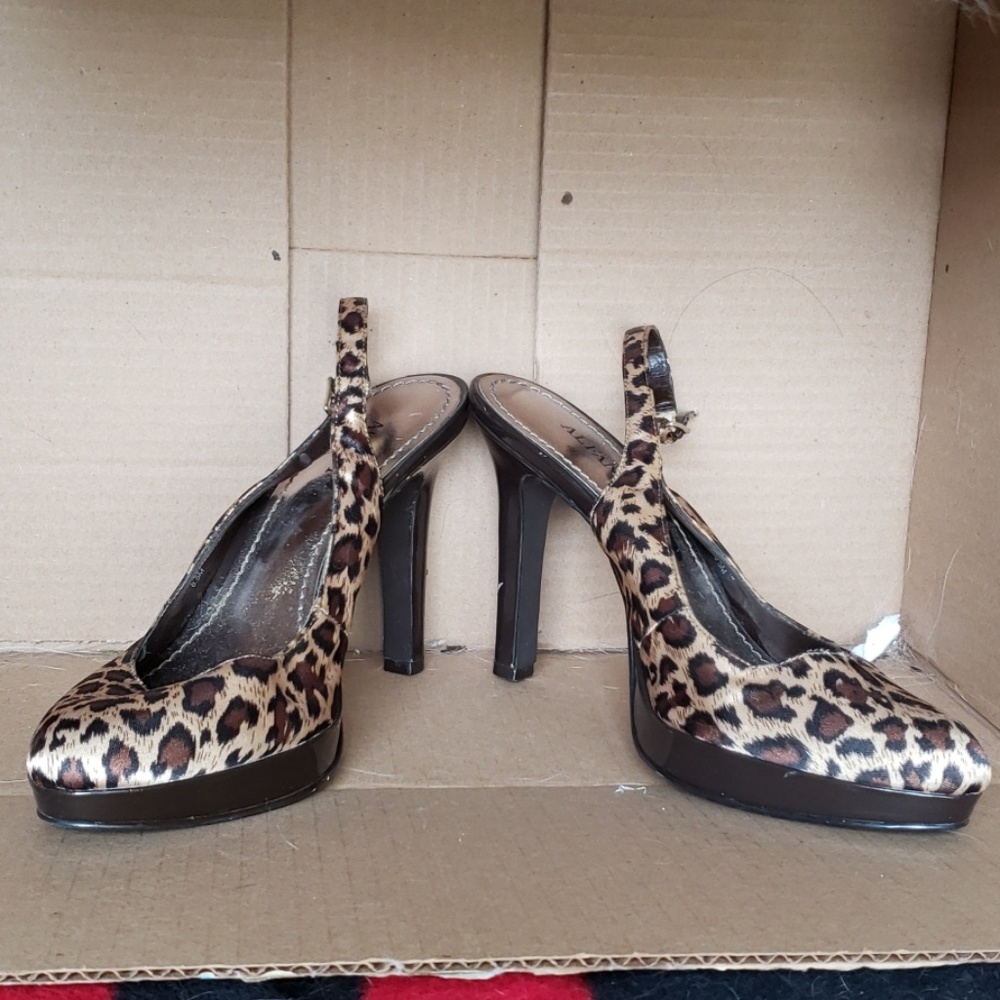 Alfani Audrina Slingback Leopard Print Heels 6 1/2